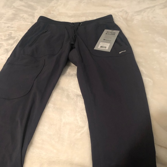 Grey’s Anatomy scrub pants! - Picture 4 of 7